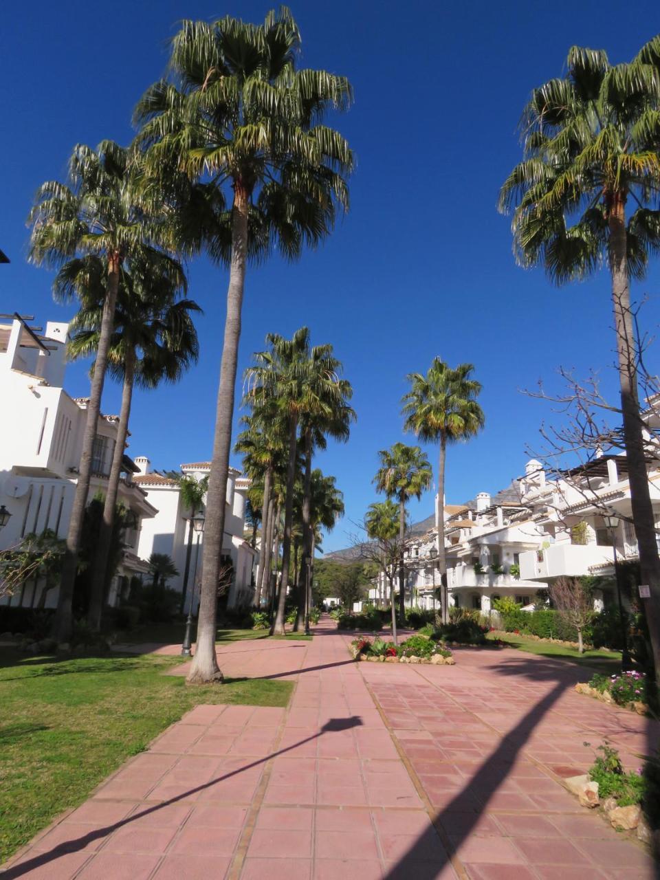 Los Naranjos Close To Puerto Banus Marbella Luaran gambar